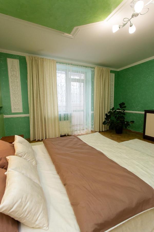 Apartment центр. вулиця липова. 3 кімнати *